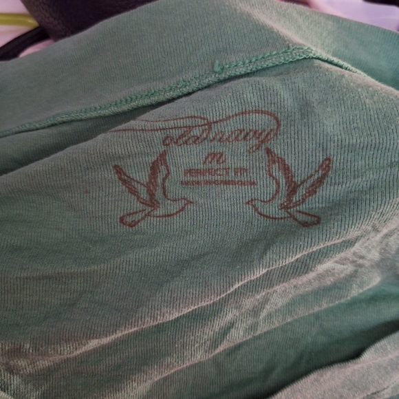Old navy V-Neck green shirt medium - Picture 5 of 5